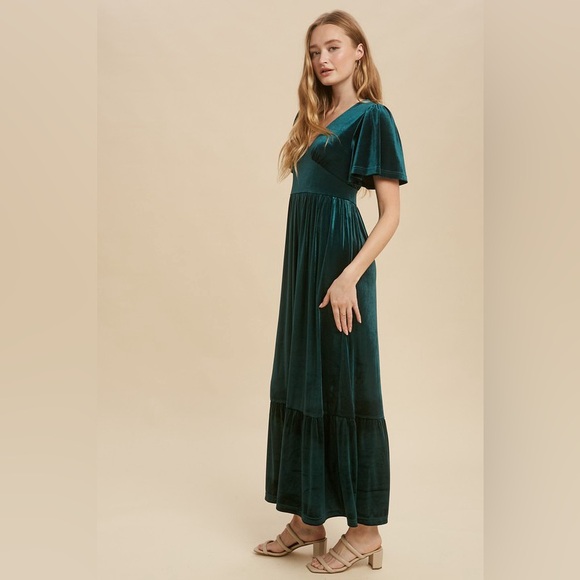 Emerald Babydoll Bodice Short Sleeve Velvet Maxi Dress - Picture 2 of 7